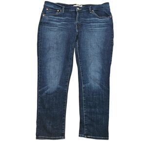 LEVI'S Boyfriend Distressed Jeans in 33